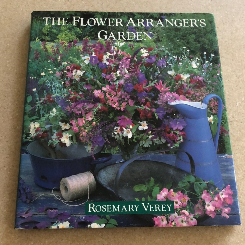 The Flower Arrangers Garden book
